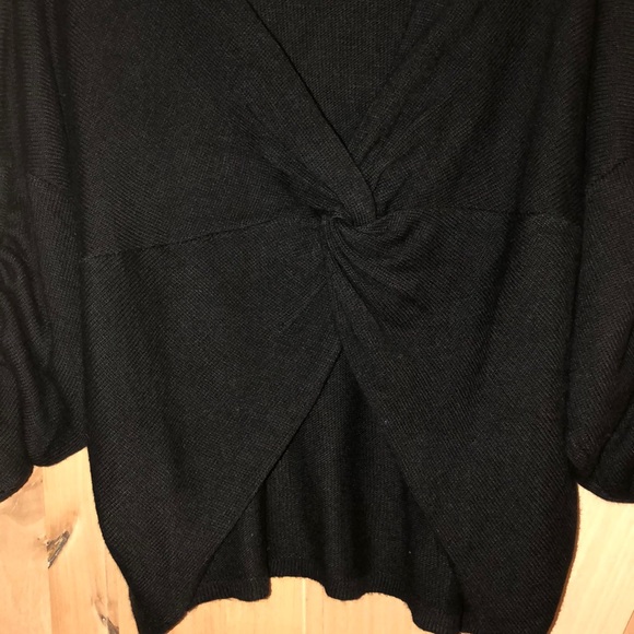 SUGARLIPS  TIMELESS BLACK SWEATER - Picture 4 of 8